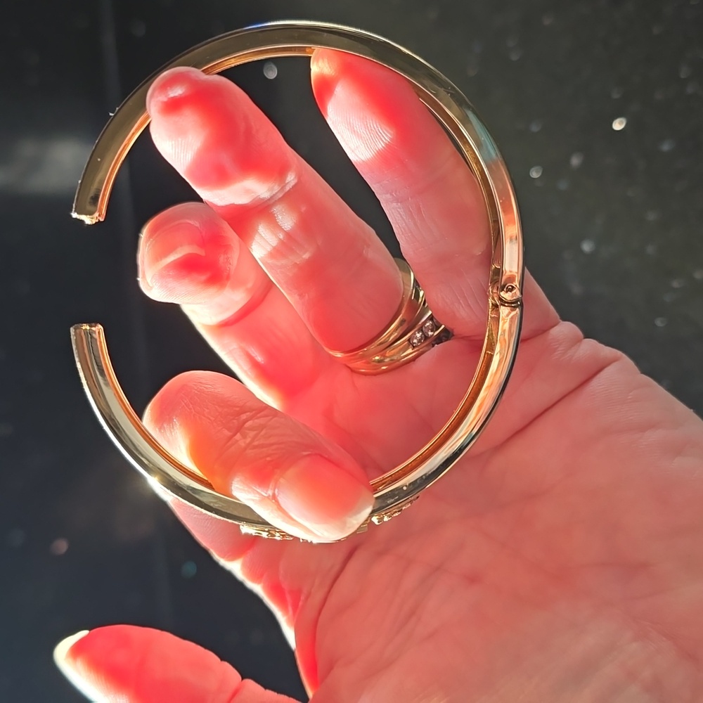 HOST PICK. Very Vintage. Harley-Davidson Black Hills Gold Bangle - Picture 4 of 6